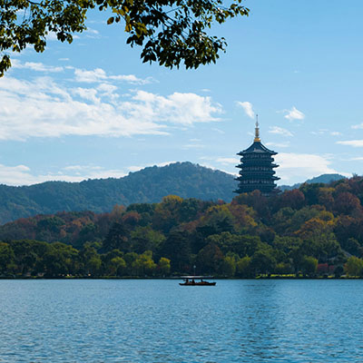 Where to Buy Souvenirs in Hangzhou: A Guide to the Best Shops and Markets